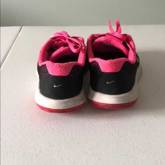 Nike Flex Experience RN 4 - Size 4Y. - Picture 3 of 7